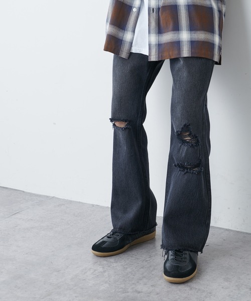DISCOAT（ディスコート）の「クラッシュデニムフレア風パンツ（デニムパンツ・メンズ・ブラック/ネイビー・LARGE/MEDIUM）」の5枚目の写真