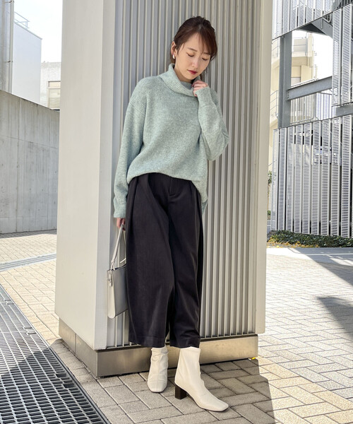 COMME CA ISM(コムサイズム)の「ジャージー コーデュロイ ワイドパンツ(その他パンツ・レディース・グレイッシュベージュ/チャコール/サックスブルー/ブラウン/ブラック・SMALL/MEDIUM/LARGE)」の21枚目の写真