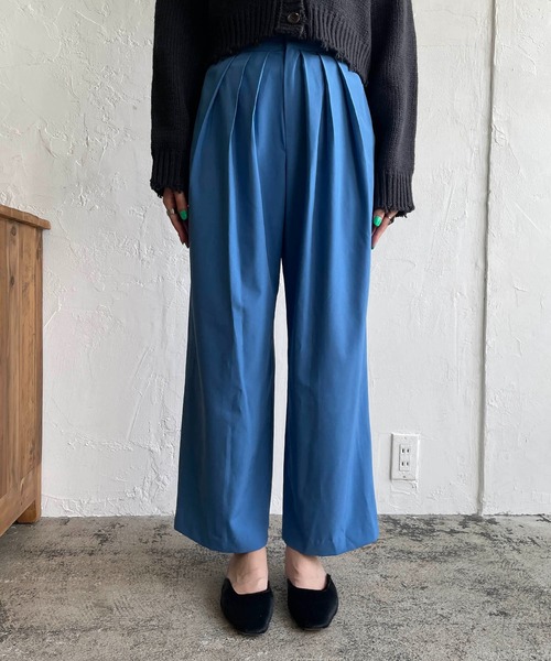 CAPRICIEUX LE'MAGE(カプリシューレマージュ)の「3タックワイドパンツ(その他パンツ・レディース・ブラック/ブルー・36/38)」の3枚目の写真