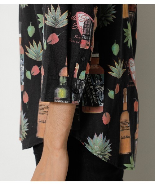 AZUL by moussy（アズールバイマウジー）の「LINEN BLEND ALOHA SHIRT/リネンブレンドアロハシャツ（シャツ/ブラウス・メンズ・ブラック系その他/ホワイト系その他/グリーン系その他2・SMALL/LARGE/MEDIUM）」の12枚目の写真