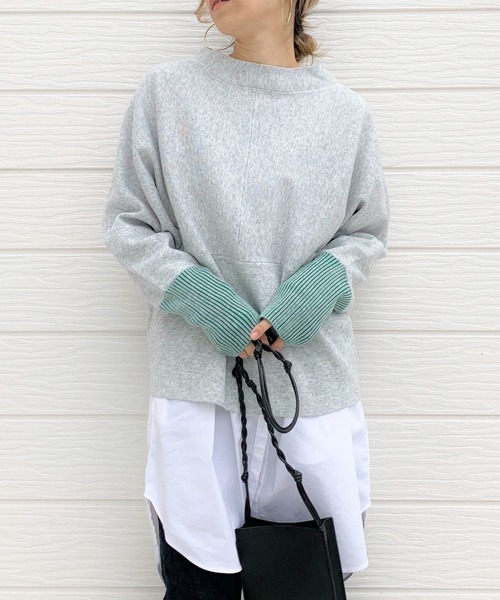 Q（キュー）の「切替ドルマンニット（ニット/セーター・レディース・ライトグレー/ネイビー/チェリーピンク/ブルー/ペールイエロー/アイボリー/セージグリーン/ホワイト・MEDIUM）」の4枚目の写真