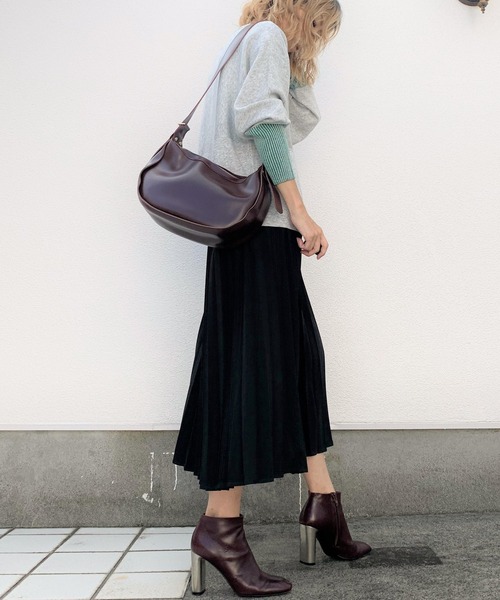 Q（キュー）の「切替ドルマンニット（ニット/セーター・レディース・ライトグレー/ネイビー/チェリーピンク/ブルー/ペールイエロー/アイボリー/セージグリーン/ホワイト・MEDIUM）」の9枚目の写真