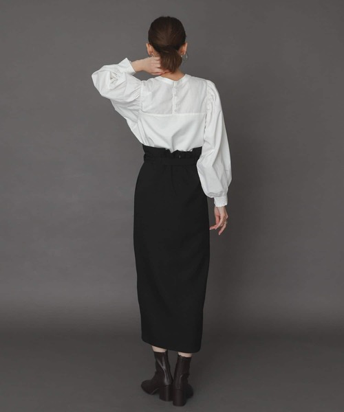 SENSE OF PLACE by URBAN RESEARCH（センスオブプレイスバイアーバンリサーチ）の「ボリュームスリーブドッキングカットトップ（Tシャツ/カットソー・レディース・ライトベージュ/オフホワイト/ブラック/ブルー/ブラウン・ONE）」の11枚目の写真