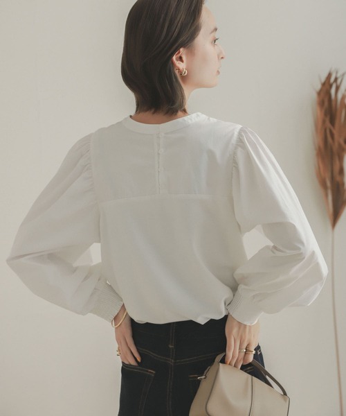 SENSE OF PLACE by URBAN RESEARCH（センスオブプレイスバイアーバンリサーチ）の「ボリュームスリーブドッキングカットトップ（Tシャツ/カットソー・レディース・ライトベージュ/オフホワイト/ブラック/ブルー/ブラウン・ONE）」の20枚目の写真