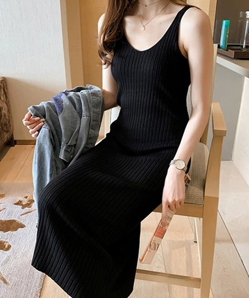 Primazel（プリマゼル）の「マキシ丈ノースリーブニットワンピース（ワンピース・レディース・ブラック/ベージュ/ブラウン・M）」の2枚目の写真