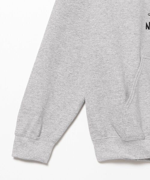 BEAMS T（ビームスティー）の「BEAMS T / 20th Anniversary Yusuke Hanai パーカ（パーカー・メンズ・グレー・MEDIUM/LARGE/SMALL/X-LARGE）」の5枚目の写真