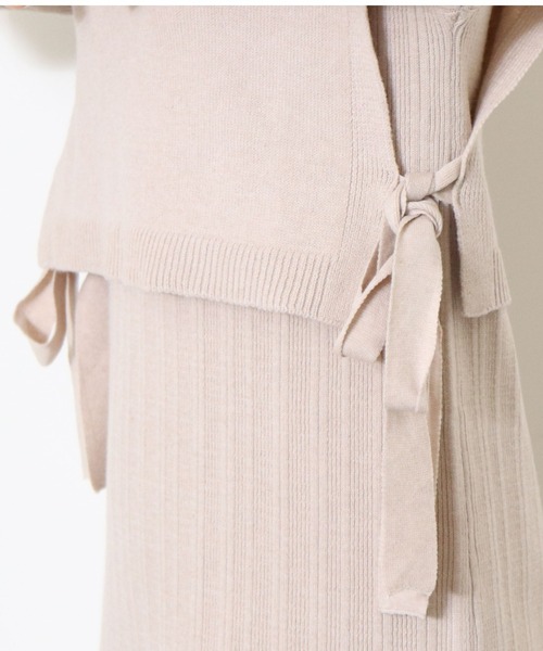 archives（アルシーヴ）の「サイドリボンベスト＋ランダムリブニットワンピース（ワンピース・レディース・アイボリー/グレイッシュベージュ/ブラウン・MEDIUM）」の9枚目の写真