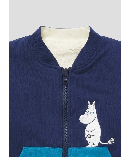 Design Tshirts Store graniph(デザイン ティーシャツ ストア グラニフ)の「ムーミンフレンズとスティンキー(ムーミン)|コラボキッズリバーシブルボアブルゾン(ブルゾン・キッズ・ネイビー・110/130)」の5枚目の写真