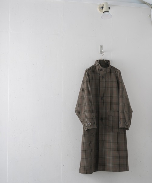 Alcindor Materials（アルシンダーマテリアルズ）の「high neck coat/ハイネックコート（トレンチコート・メンズ・チャコールグレー/ベージュ/チェック・MEDIUM/LARGE）」の21枚目の写真