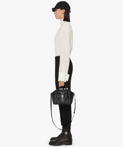 GIVENCHY(ジバンシイ)の「GIVENCHY 4G スリム ジョギングパンツ(その他パンツ・レディース・ブラック・S/XS)」の4枚目の写真