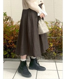 ヘリンボーンフレアスカート