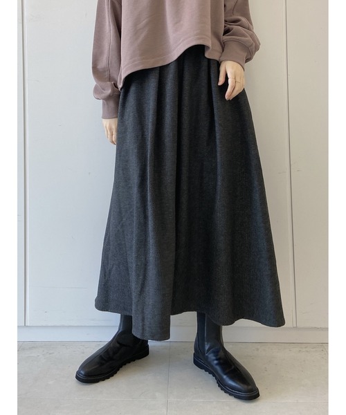 Samansa Mos2 blue（サマンサモスモスブルー）の「ヘリンボーンフレアスカート（スカート・レディース・ブラウン/グレー/チャコール・ﾌﾘ-）」の3枚目の写真