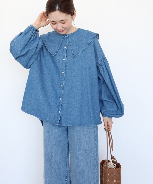 AMERICAN HOLIC(アメリカンホリック)の「ビッグカラーデニムブラウス(シャツ/ブラウス・レディース・インディゴブルー・M/L)」の2枚目の写真