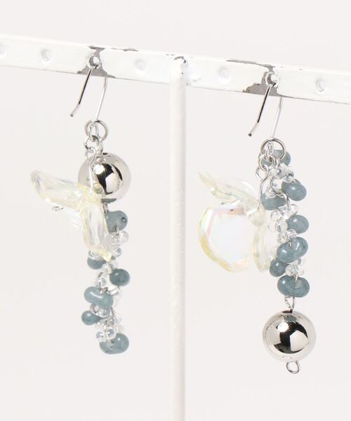 tone(トーン)の「【PetitBonheur accessories】flower dance(MA)(ピアス(両耳用)・レディース・グリーン・FREE)」の2枚目の写真