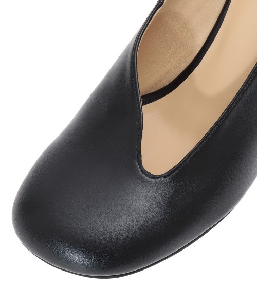 CLANE（クラネ）の「HEP ROUND CUT PUMPS（パンプス）」 - WEAR