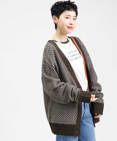 HONEYSUCKLE ROSE（ハニーサックルローズ）の「【HONEYSUCKLE ROSE】地柄編みカーディガン（カーディガン/ボレロ・レディース・ホワイト×イエロー/オフホワイト/ホワイト×グレー/ベージュ・M/L）」の3枚目の写真