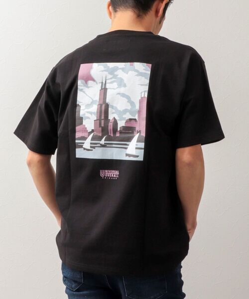 UNIVERSAL OVERALL(ユニバーサルオーバーオール)の「【UNIVERSAL OVERALL/ユニバーサルオーバーオール】別注 WINDYCITY プリントTシャツ(Tシャツ/カットソー・メンズ・ブラック/ホワイト/ライトグレー・M/L/XL)」の3枚目の写真
