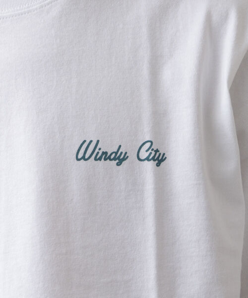UNIVERSAL OVERALL(ユニバーサルオーバーオール)の「【UNIVERSAL OVERALL/ユニバーサルオーバーオール】別注 WINDYCITY プリントTシャツ(Tシャツ/カットソー・メンズ・ブラック/ホワイト/ライトグレー・M/L/XL)」の7枚目の写真