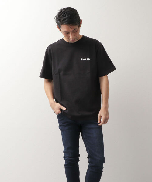 UNIVERSAL OVERALL(ユニバーサルオーバーオール)の「【UNIVERSAL OVERALL/ユニバーサルオーバーオール】別注 WINDYCITY プリントTシャツ(Tシャツ/カットソー・メンズ・ブラック/ホワイト/ライトグレー・M/L/XL)」の11枚目の写真