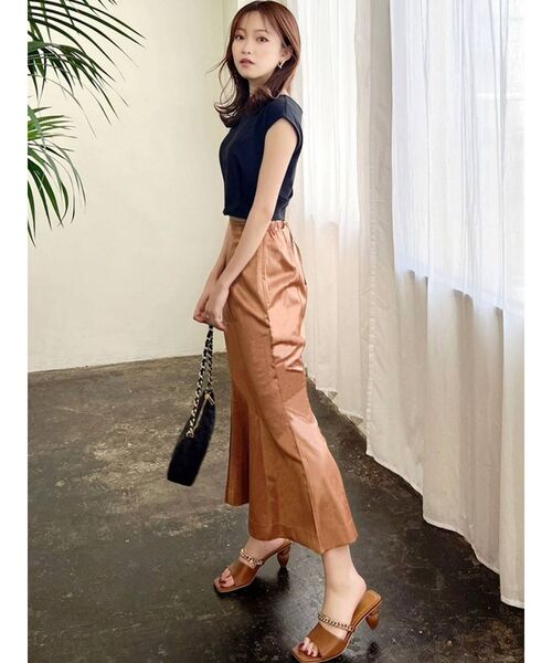 RESEXXY(リゼクシー)の「スクエアチェーンデザインサンダル(サンダル・レディース・ベージュ/ブラウン/ブラック・MEDIUM/SMALL/LARGE)」の6枚目の写真