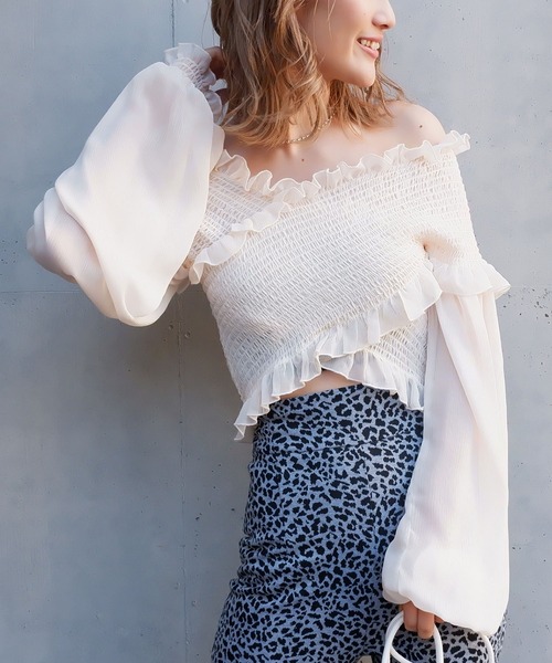 SPIRALGIRL(スパイラルガール)の「ギャザーカシュクールブラウス(シャツ/ブラウス・レディース・オフホワイト/グリーン/ブラック・FREE)」の5枚目の写真