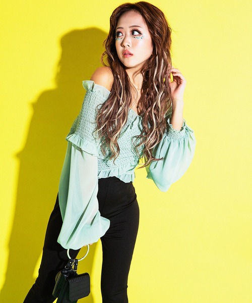 SPIRALGIRL(スパイラルガール)の「ギャザーカシュクールブラウス(シャツ/ブラウス・レディース・オフホワイト/グリーン/ブラック・FREE)」の21枚目の写真