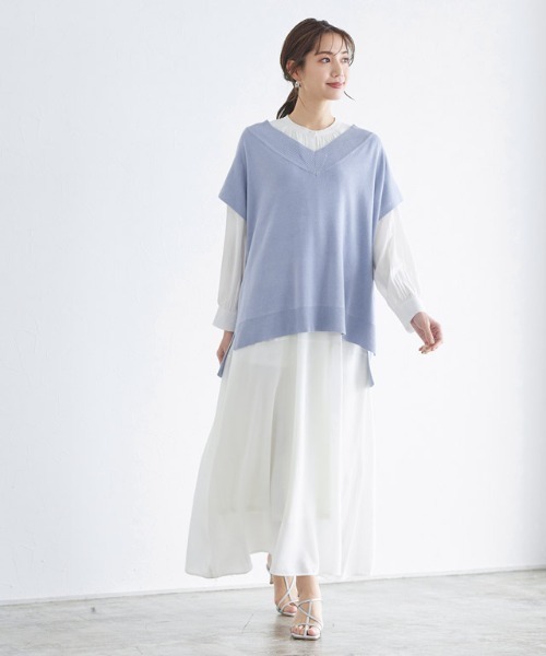 Pierrot（ピエロ）の「Vネックルーズニットベスト（ベスト・レディース・ブラック/モカ/アイボリー/ブルー・M/L）」の18枚目の写真