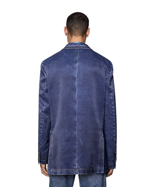 ディーゼル　新作　デニム　プリント　ジャケット ディーゼルの限定デニムカプセルコレクション、“だまし絵”風プリントの