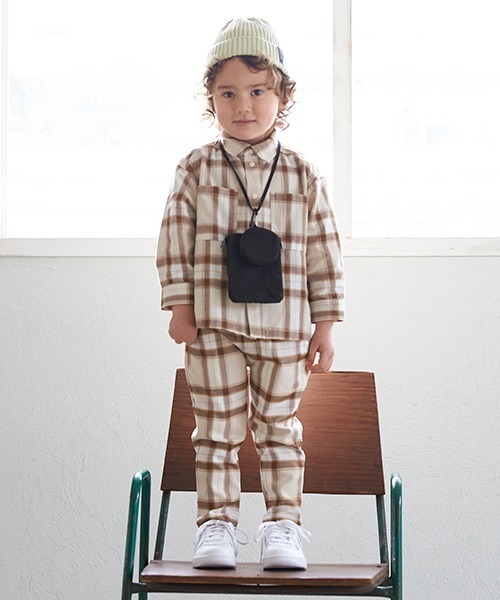 petit main（プティマイン）の「マルチミニポシェット（ショルダーバッグ・キッズ・ブラック/ベージュ・FREE）」の17枚目の写真