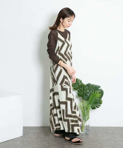 KBF（ケイビーエフ）の「メイズパターンアシンメトリーキャミワンピース（ワンピース・レディース・ホワイト系その他/グリーン系その他・ONE）」の18枚目の写真