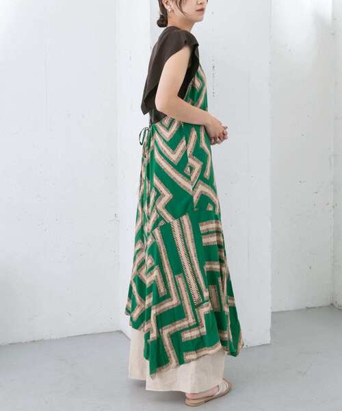 KBF（ケイビーエフ）の「メイズパターンアシンメトリーキャミワンピース（ワンピース・レディース・ホワイト系その他/グリーン系その他・ONE）」の9枚目の写真