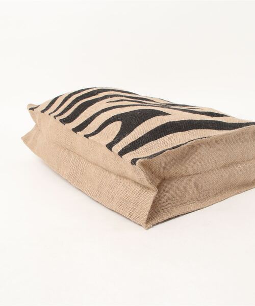 MAISON BENGAL(マイソンベンガル)の「【Maison Bengal/メゾンベンガル】ゼブラプリント トートバッグ(トートバッグ・レディース・ゼブラ/アニマル・FREE)」の5枚目の写真