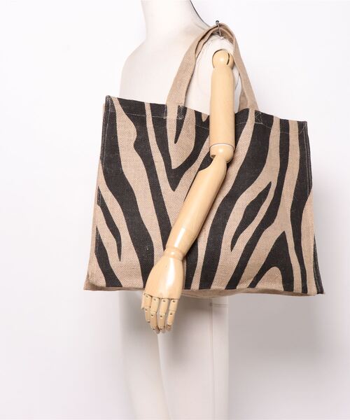 MAISON BENGAL(マイソンベンガル)の「【Maison Bengal/メゾンベンガル】ゼブラプリント トートバッグ(トートバッグ・レディース・ゼブラ/アニマル・FREE)」の3枚目の写真
