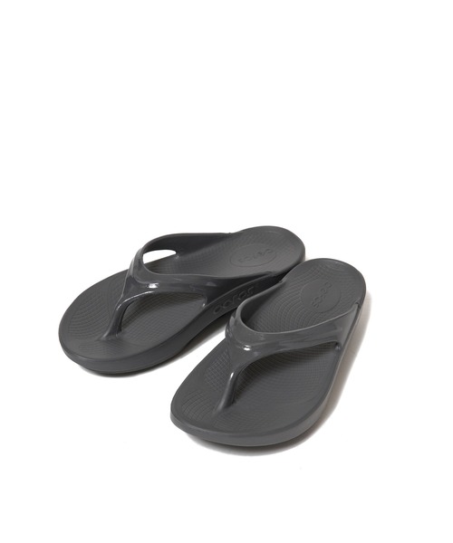 OOFOS（ウーフォス）の「OOFOS OOlala（サンダル・レディース・ブラック/ベージュ/グレー/ホワイト・6/8/7）」の5枚目の写真