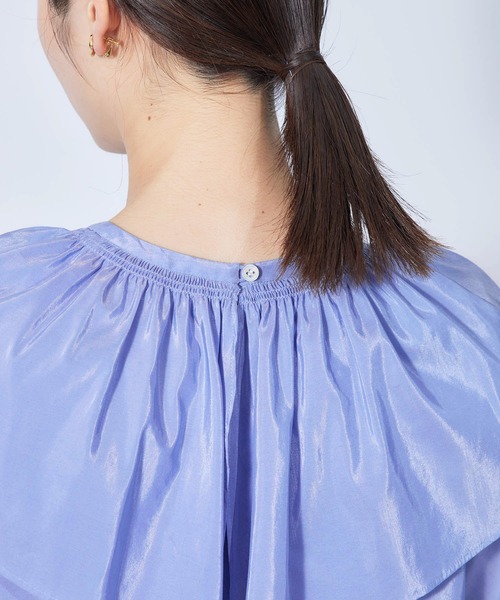 ROPE'（ロペ）の「【エディター三尋木奈保さんコラボ】ラッフルブラウス（シャツ/ブラウス・レディース・ベージュ/ネイビー/ブルー系その他4/オフホワイト・38）」の15枚目の写真