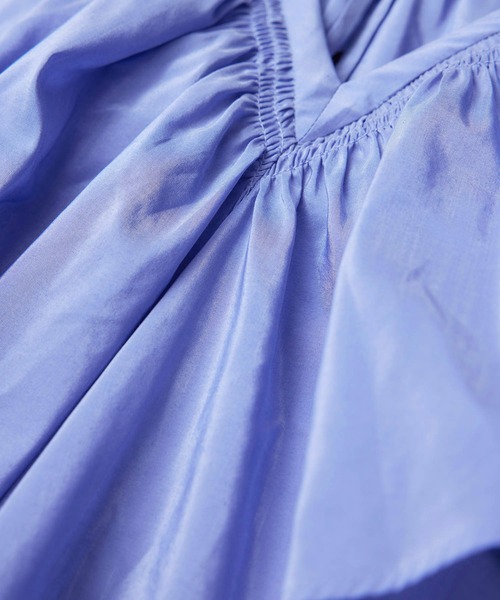 ROPE'（ロペ）の「【エディター三尋木奈保さんコラボ】ラッフルブラウス（シャツ/ブラウス・レディース・ベージュ/ネイビー/ブルー系その他4/オフホワイト・38）」の8枚目の写真