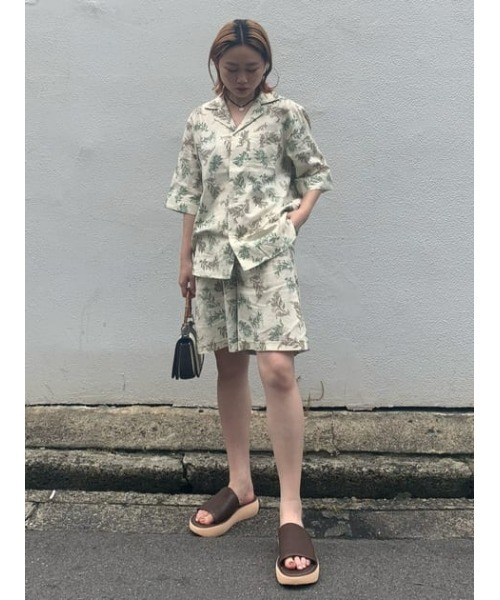 MOUSSY(マウジー)の「FLORAL LINEN BLEND シャツ(シャツ/ブラウス・レディース・グリーン/ブルー・FREE)」の19枚目の写真