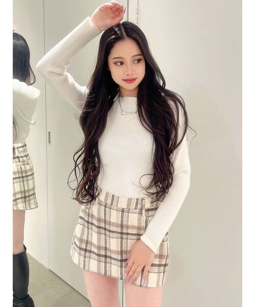 GYDA（ジェイダ）の「オフショルリブニットトップス（ニット/セーター・レディース・オフホワイト/チャコールグレー/ブラック・FREE）」の17枚目の写真