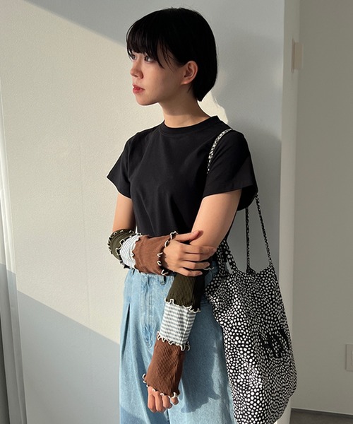 kutir(クティール)の「【SETUP可】メローアームウォーマー(アームカバー・レディース・ホワイト/ブラック/ネイビー/カーキ・FREE)」の21枚目の写真