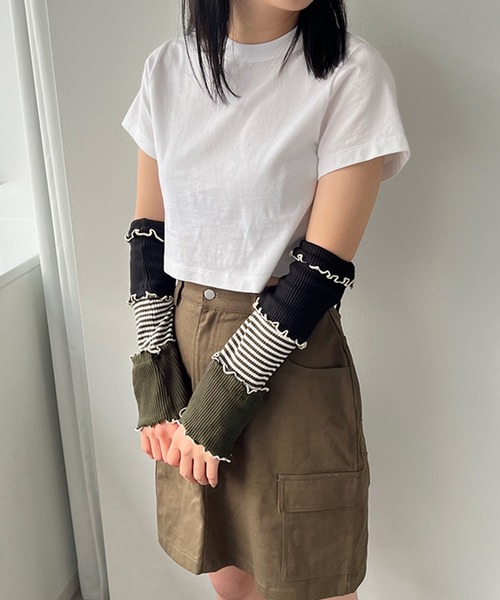 kutir(クティール)の「【SETUP可】メローアームウォーマー(アームカバー・レディース・ホワイト/ブラック/ネイビー/カーキ・FREE)」の11枚目の写真