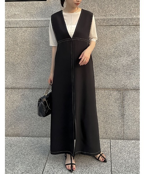 Re:EDIT（リエディ）の「[低身長/高身長サイズ有]前後2WAY配色ステッチVネックジャンパースカート（ジャンパースカート・レディース・ブラック/ブラウン・MEDIUM/LARGE/SHORT/TALL）」の11枚目の写真