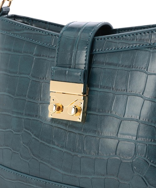 LIPSERVICE（リップサービス）の「クロコカーブチェーンバッグ（ハンドバッグ・レディース・ブラック/グリーン/ピンク・FREE）」の6枚目の写真