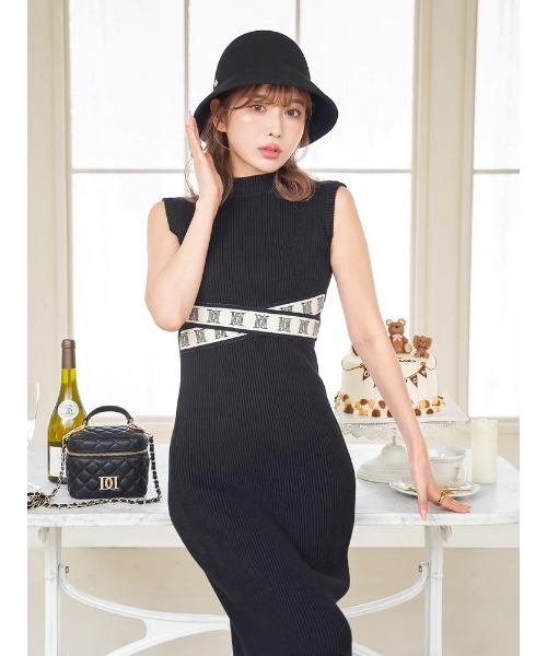 Darich(ダーリッチ)の「DDモノグラムロングニットワンピース(ワンピース・レディース・ダークグリーン/ブラック/ブラウン・FREE/FS)」の4枚目の写真