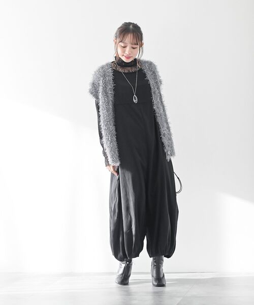 rps（アールピーエス）の「フェイクスウェードボリュームヘムオールインワン（サロペット/オーバーオール・レディース・チャコールグレー/ブラック/カーキ/カーキブラウン/モカ・フリー）」の14枚目の写真