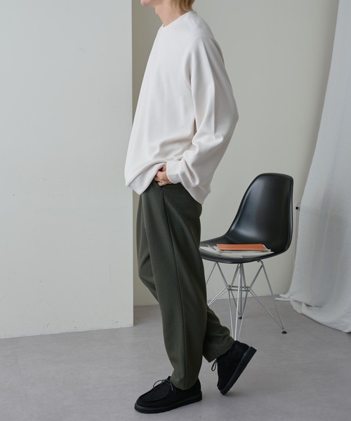 COLONY 2139（コロニートゥーワンスリーナイン）の「ストレッチリブラグランプルオーバー（Tシャツ/カットソー・メンズ・ブラック/オフホワイト/チャコールグレー・MEDIUM/LARGE/X-LARGE）」の21枚目の写真