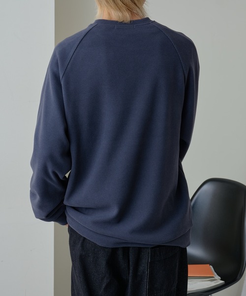 COLONY 2139（コロニートゥーワンスリーナイン）の「ストレッチリブラグランプルオーバー（Tシャツ/カットソー・メンズ・ブラック/オフホワイト/チャコールグレー・MEDIUM/LARGE/X-LARGE）」の5枚目の写真