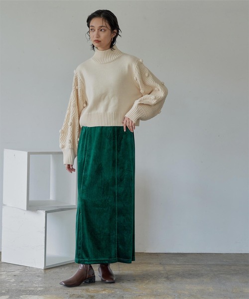 miette(ミエット)の「フロントスリットベロアロングスカート(スカート・レディース・ブルー/グリーン/ブラック・FREE)」の15枚目の写真