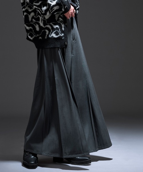Ellno Loset（エルノロゼット）の「サイドプリーツワイドパンツ