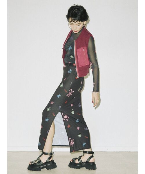 jouetie（ジュエティ）の「アートフラワースリットナロースカート（スカート・レディース・ブルー/ブラック/ピンク・MEDIUM）」の7枚目の写真