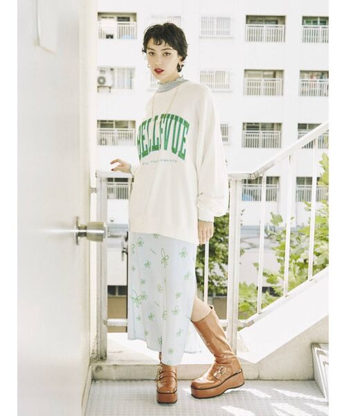 jouetie（ジュエティ）の「アートフラワースリットナロースカート（スカート・レディース・ブルー/ブラック/ピンク・MEDIUM）」の16枚目の写真